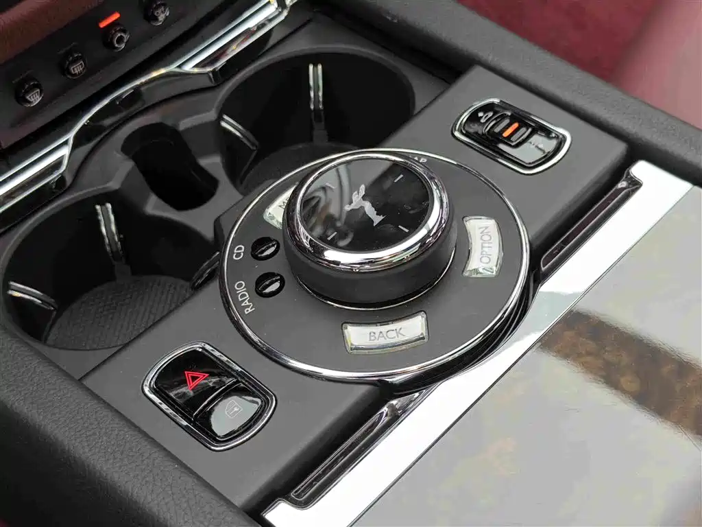 Rolls-Royce Ghost — миниатюра 16