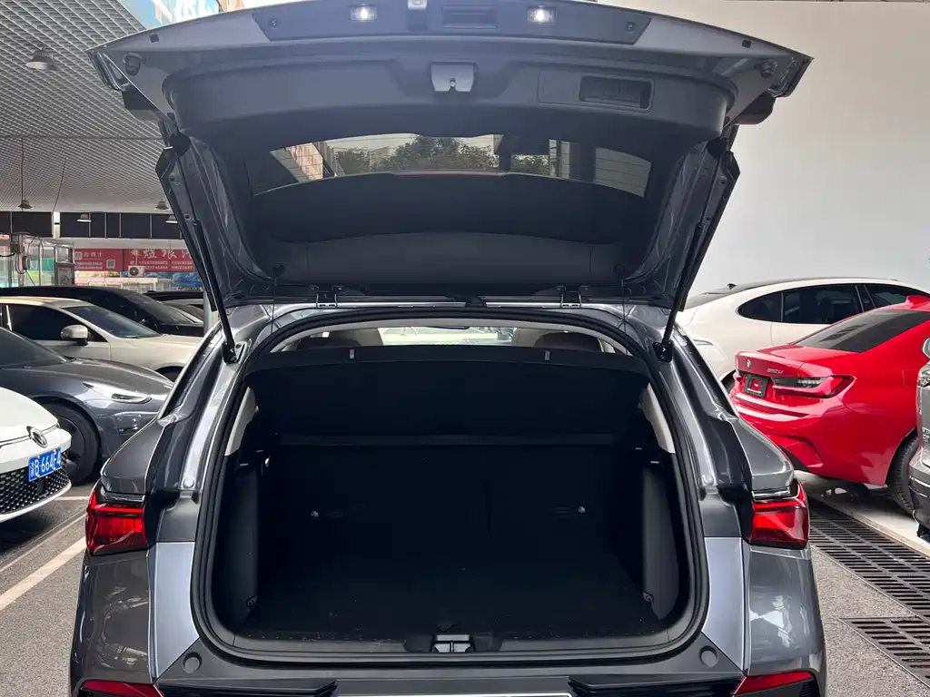 BYD Yuan Plus — миниатюра 19