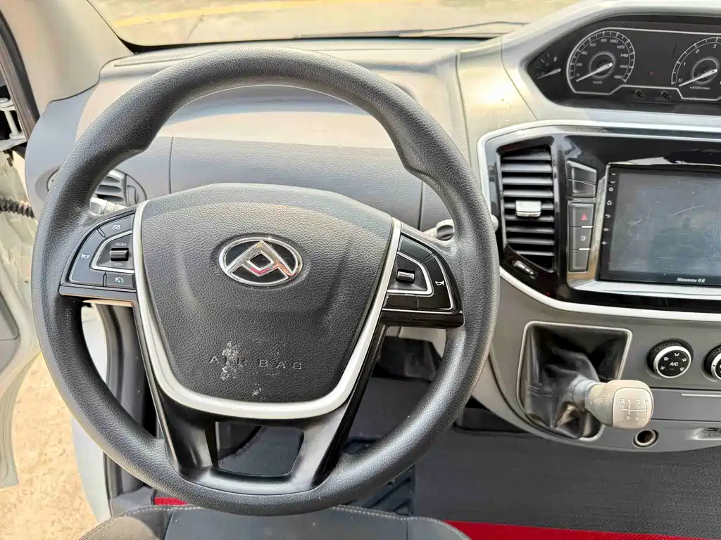 SAIC MAXUS XINTU V80