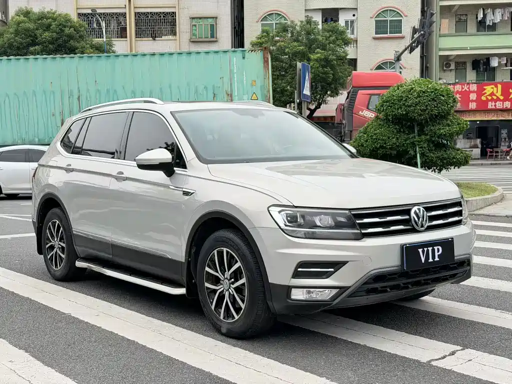 Volkswagen Tiguan L — миниатюра 3