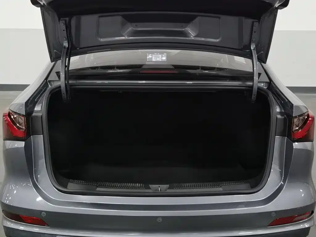 Roewe i5 — миниатюра 16