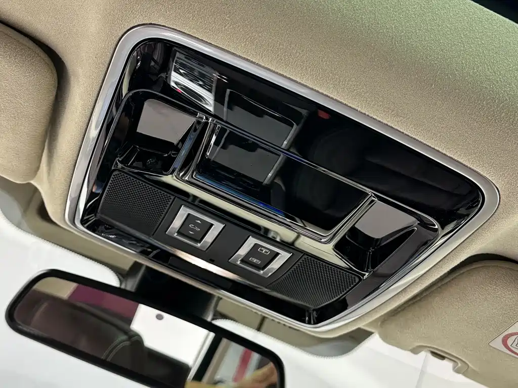 Land Rover Range Rover — миниатюра 31