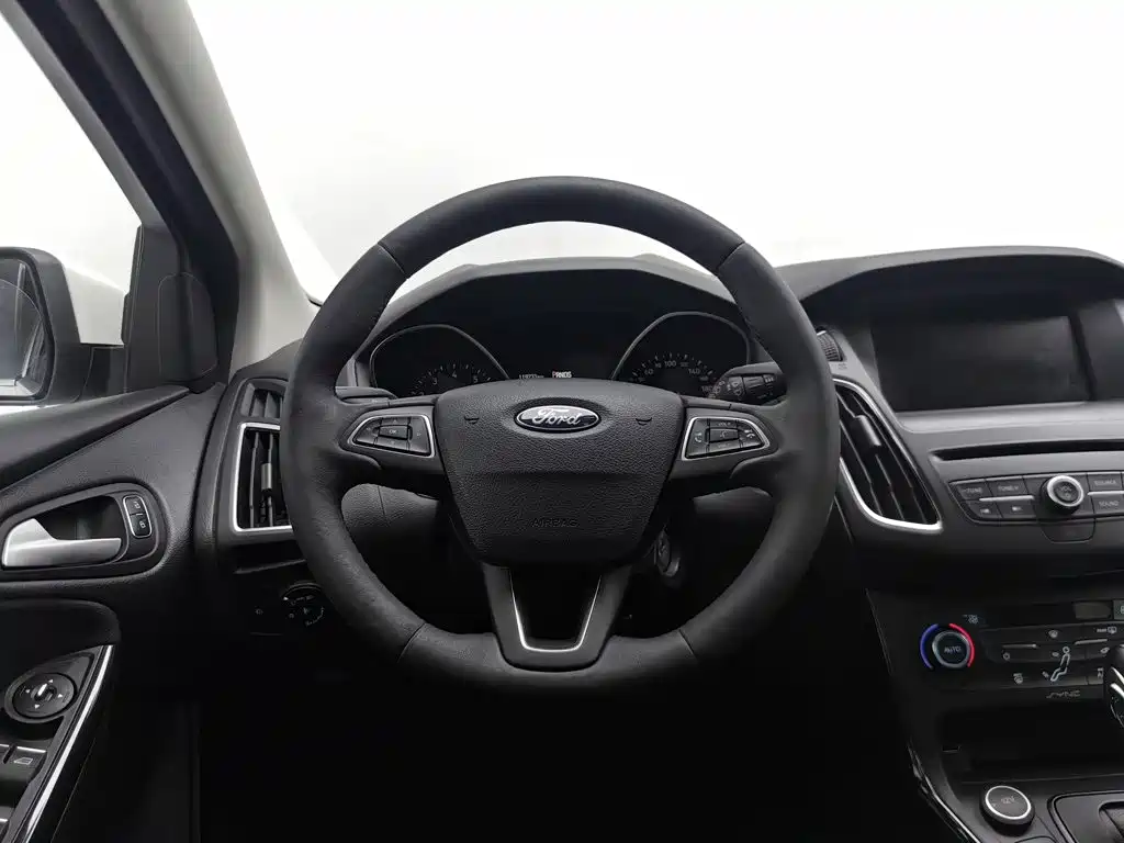 Ford Focus — миниатюра 11