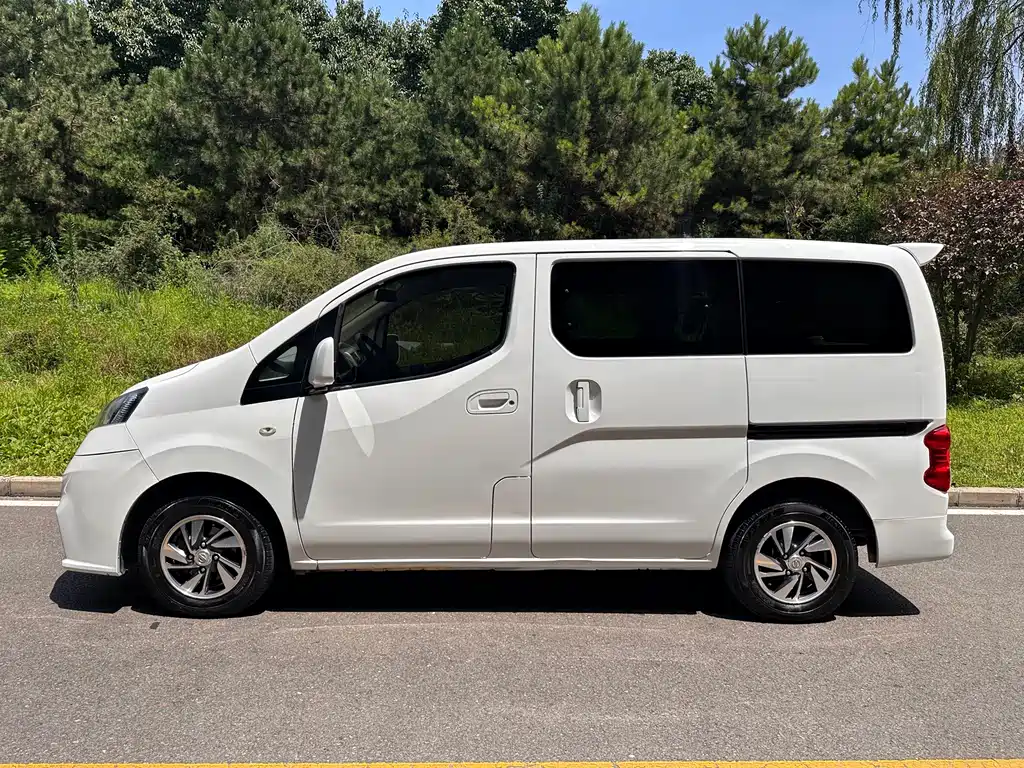 Nissan NV200 2018 1.6L CVT Luxury