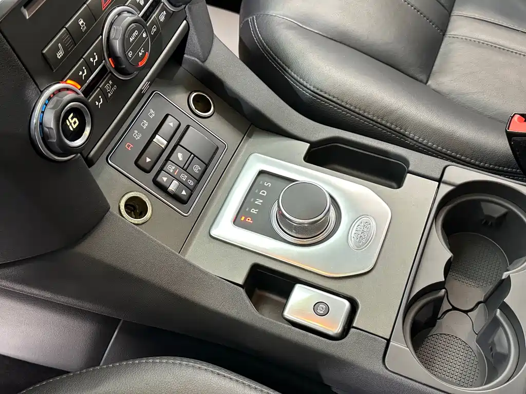 Land Rover Discovery — миниатюра 16