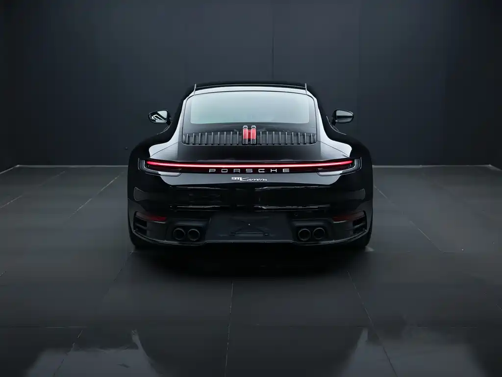 PORSCHE 911