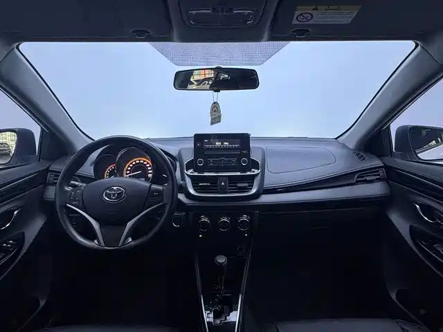 Toyota Yaris L — миниатюра 15