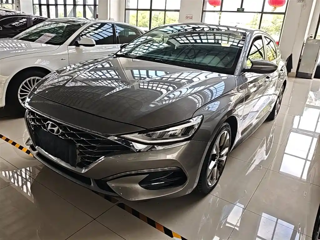 Купить Hyundai Fista