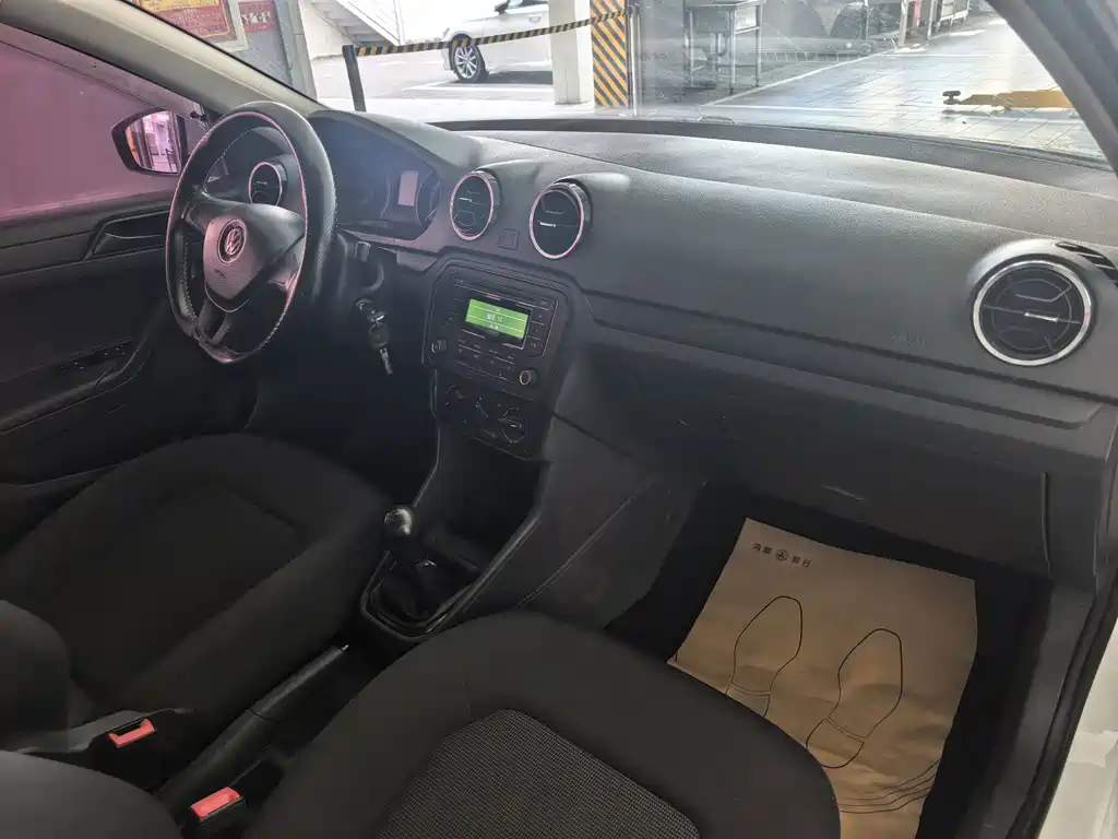 Volkswagen Jetta — миниатюра 18