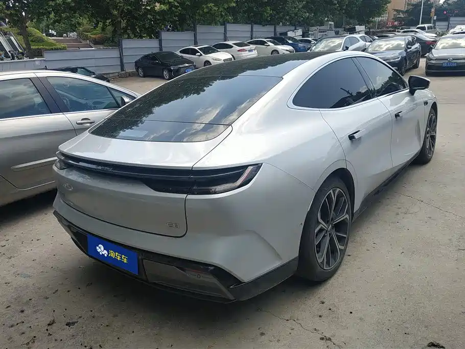 Geely Galaxy Galaxy E8 E8 2025 700km Smart Drive