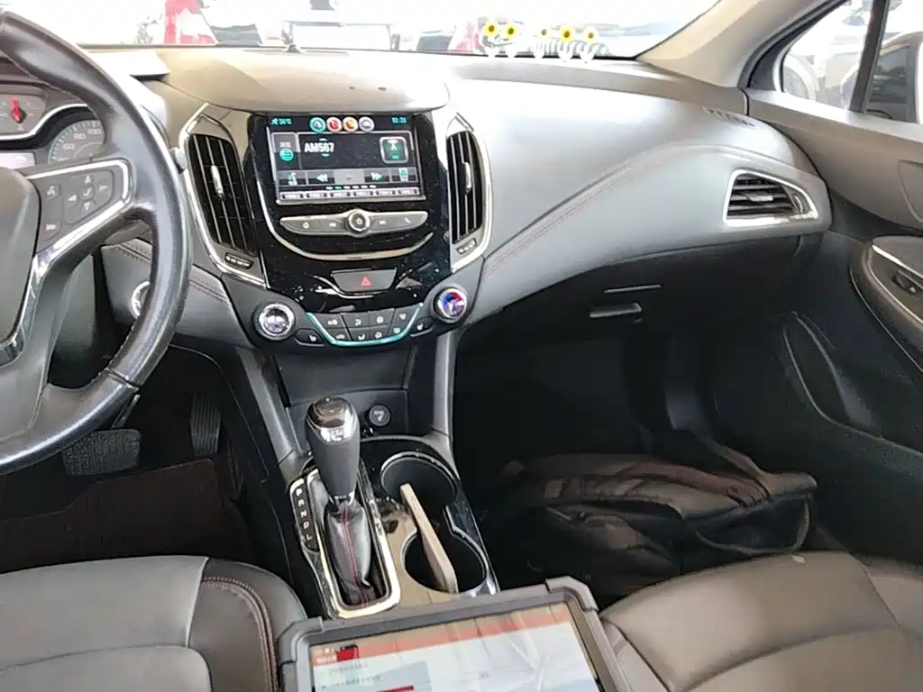 Chevrolet Cruze — миниатюра 13