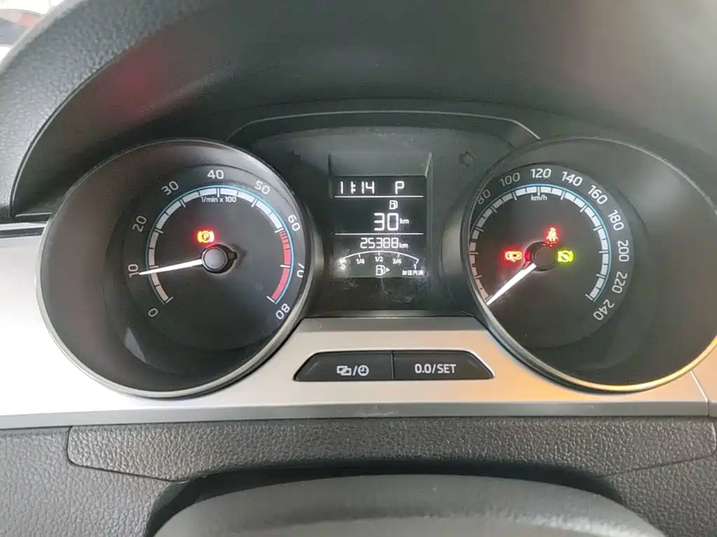 Skoda Rapid — миниатюра 12