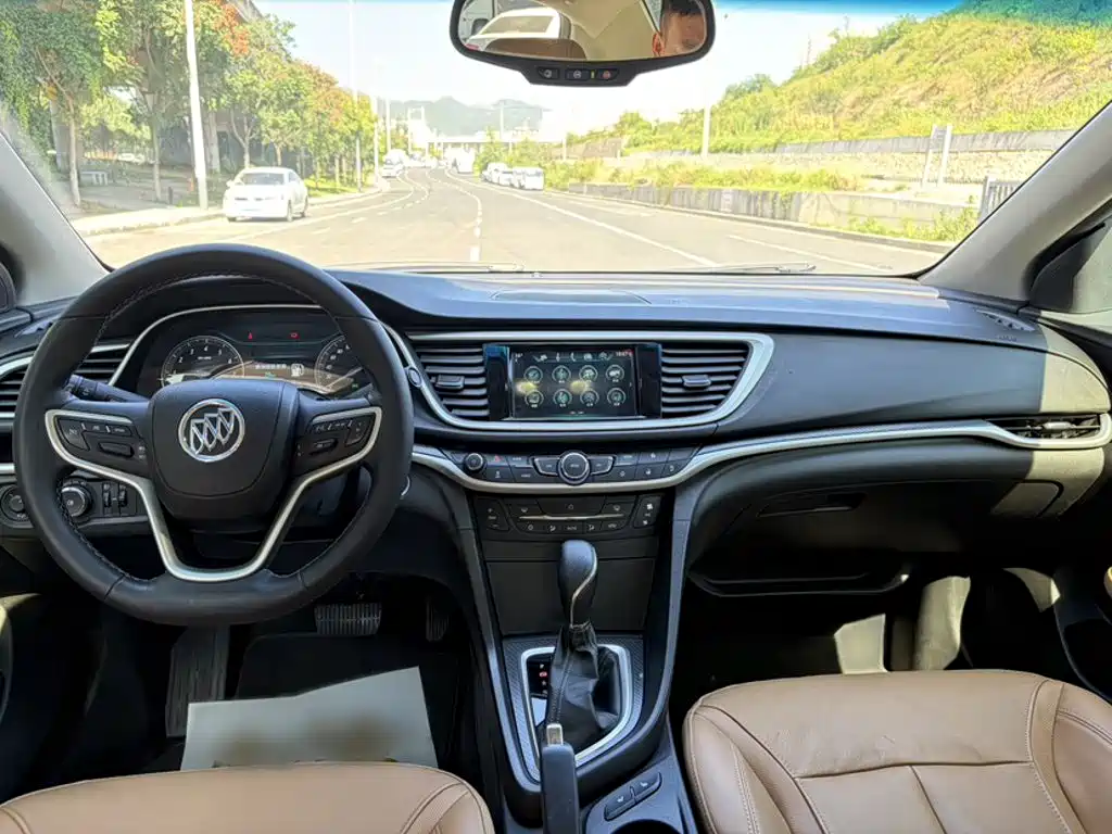 Buick Excelle — миниатюра 9