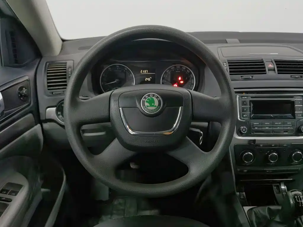 Skoda Octavia — миниатюра 11