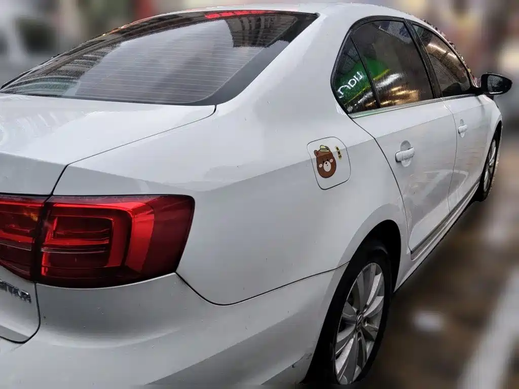 Volkswagen Sagitar — миниатюра 5