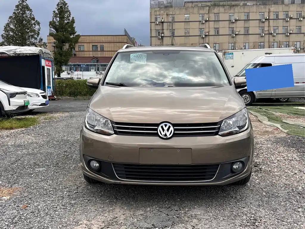Volkswagen Touran — миниатюра 2