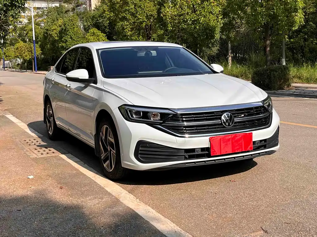 Заказать Volkswagen Sagitar 2026 года за 2 083 568 ₽  из Китая