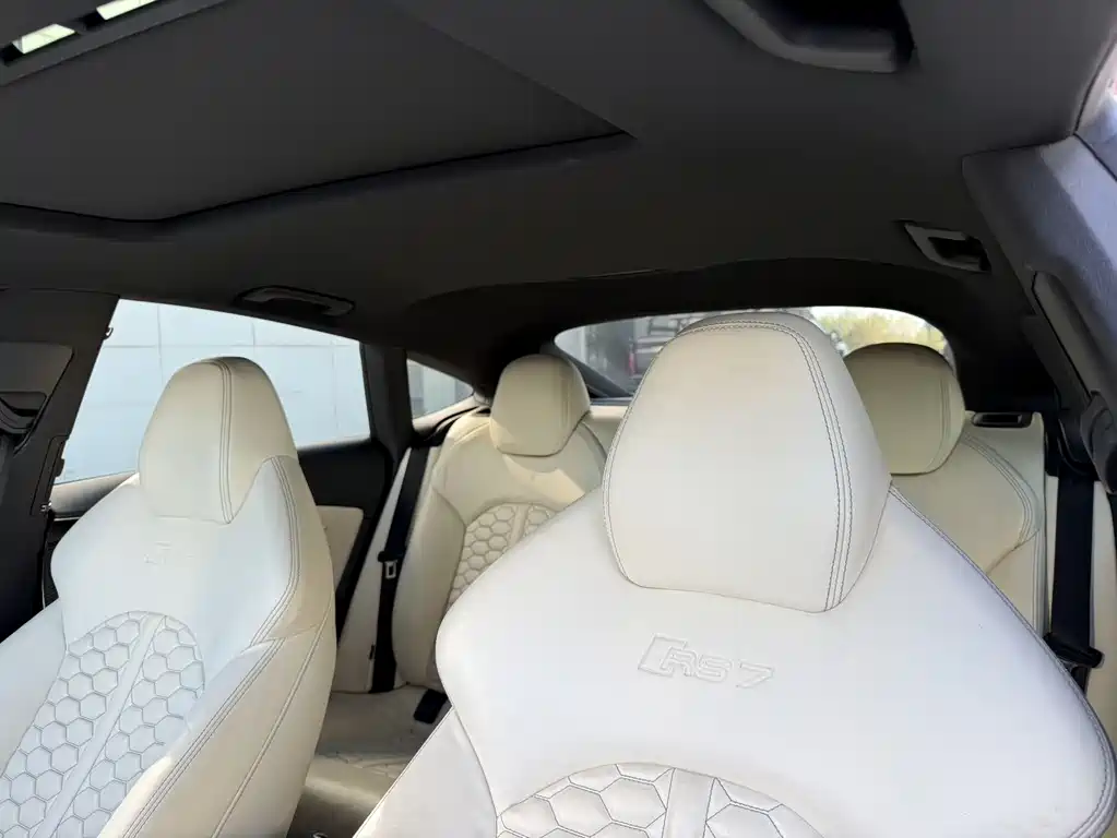 Audi RS 7 2016 RS 7 4.0T Sportback performance