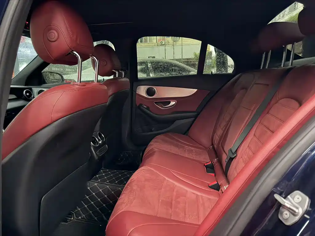 Mercedes-Benz C-Class — миниатюра 4
