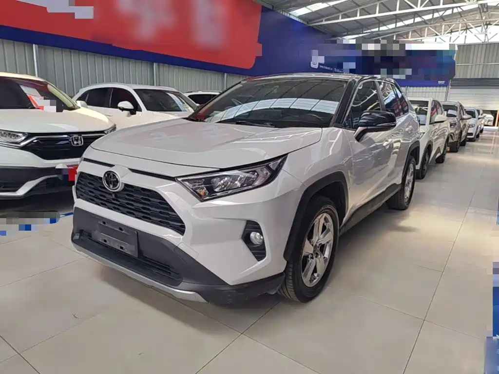 Toyota RAV4 — миниатюра 2