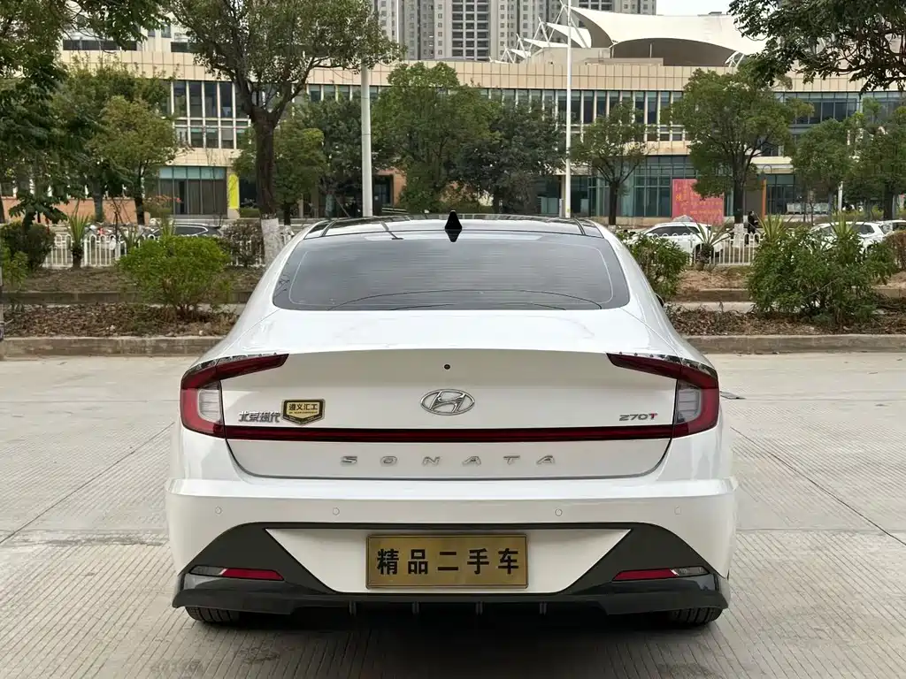 Hyundai Sonata — миниатюра 8