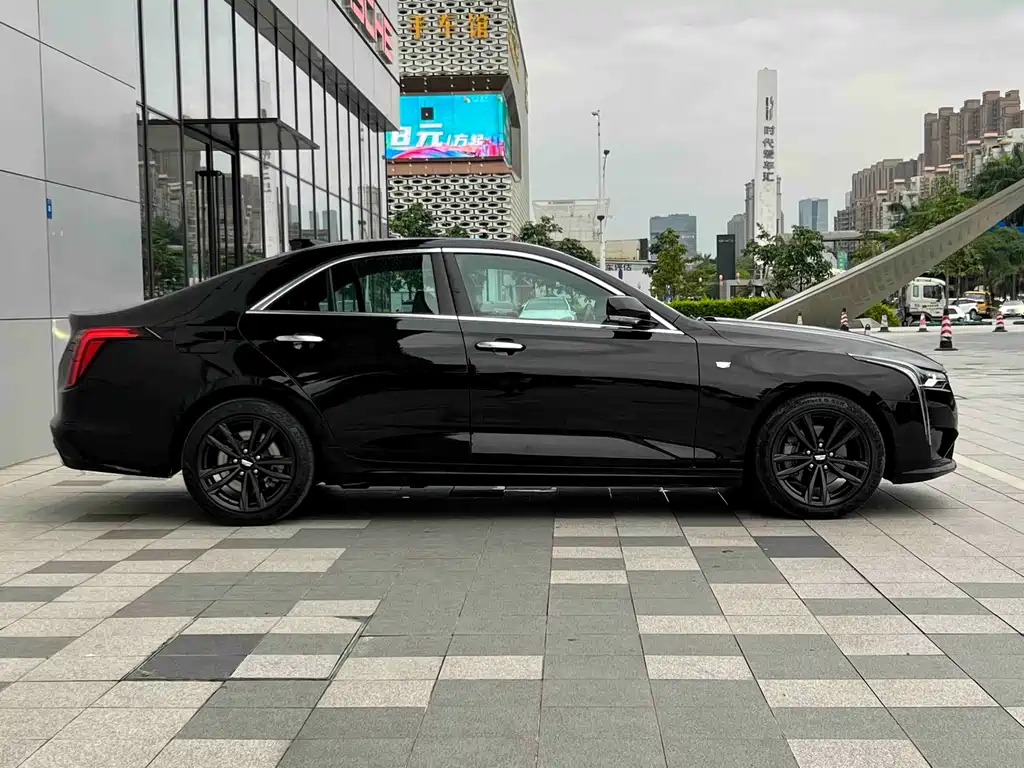 Cadillac CT4 2022 28T Luxury