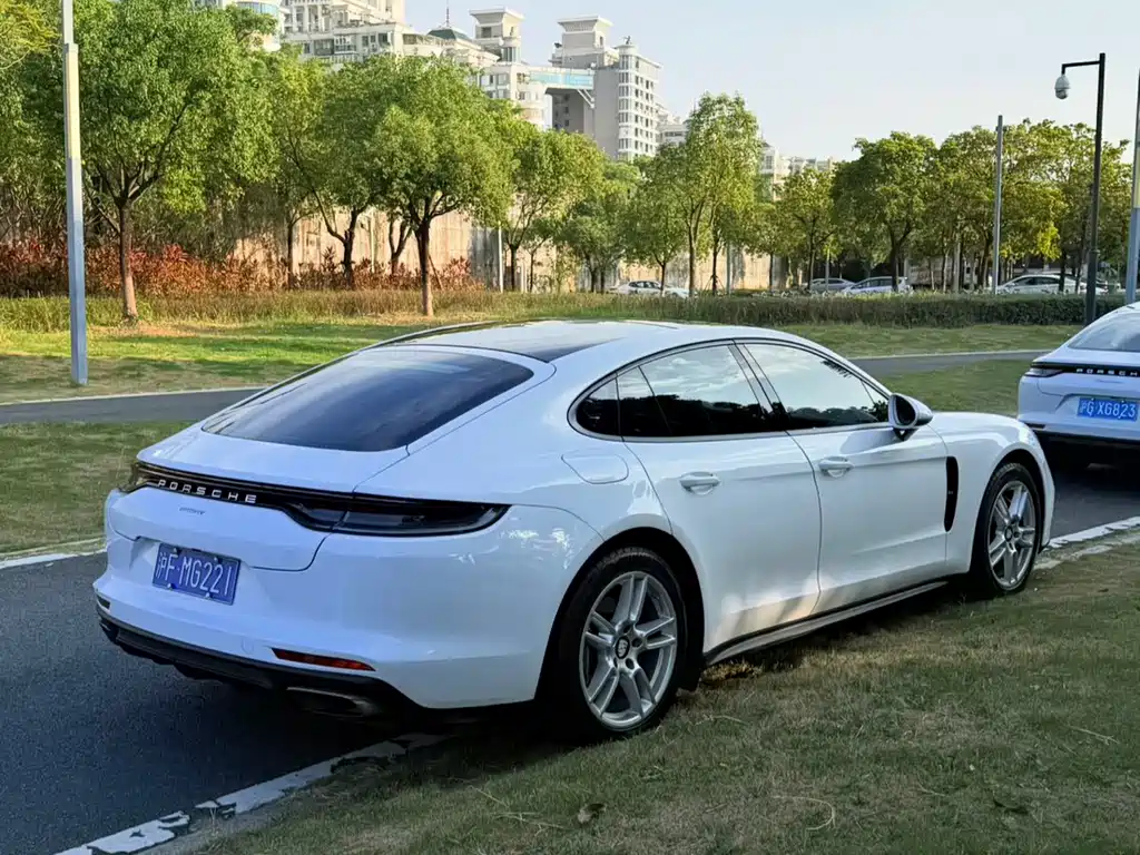 Porsche Panamera — миниатюра 8