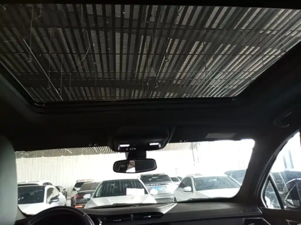 Cadillac XT5 — миниатюра 18