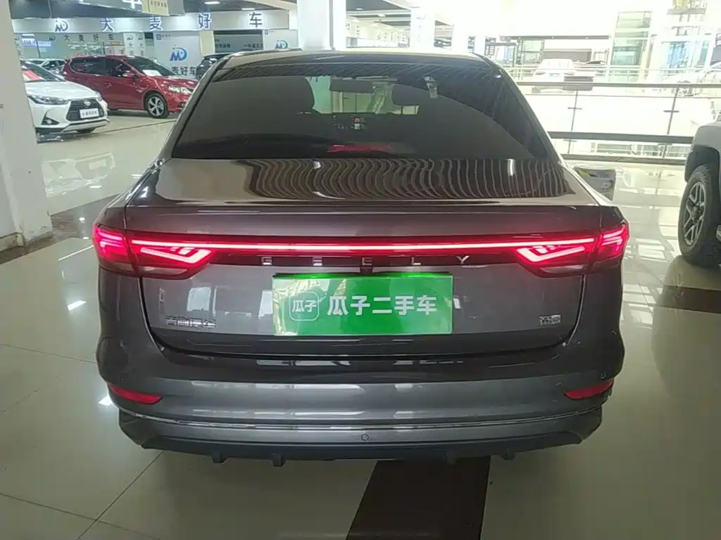 Geely Emgrand — миниатюра 6