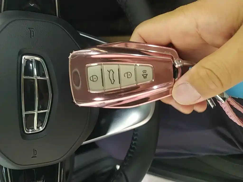 Geely Emgrand — миниатюра 9