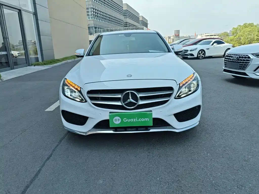 Mercedes-Benz C-Class — миниатюра 3