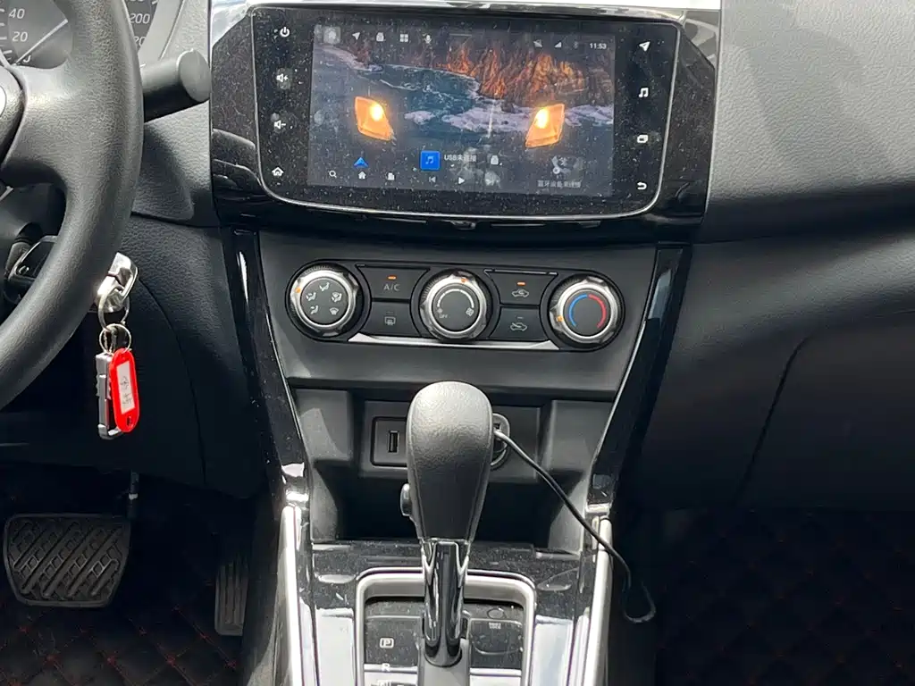 Nissan Sylphy — миниатюра 8