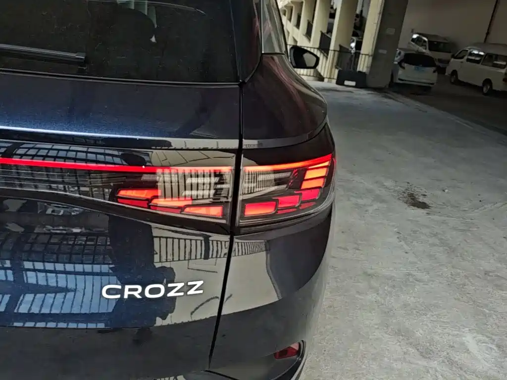 Volkswagen ID.4 Crozz — миниатюра 8