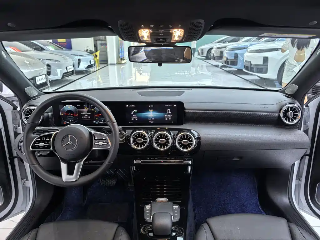Mercedes-Benz A-Class A 2021 A 200 L Sport