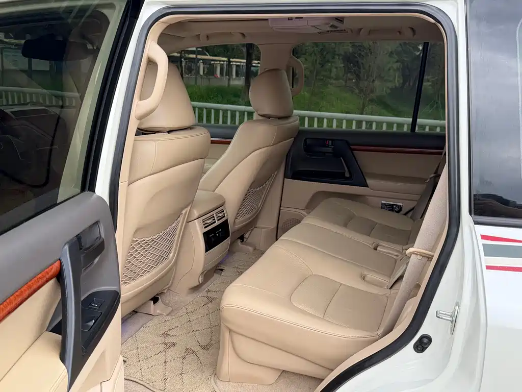 Toyota Land Cruiser 2015 4.0L V6