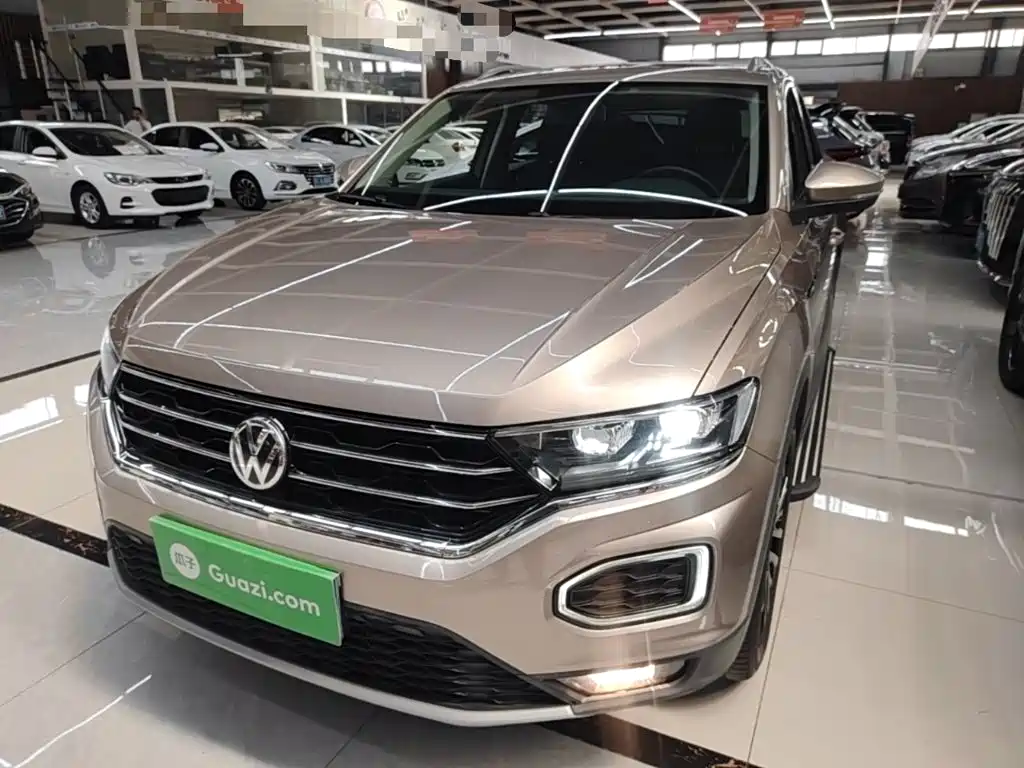 Volkswagen T-Roc — миниатюра 2
