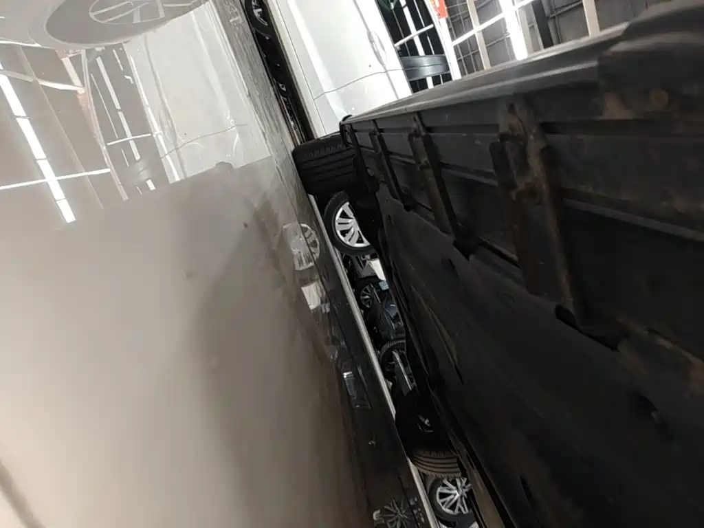 Volkswagen T-Roc — миниатюра 21