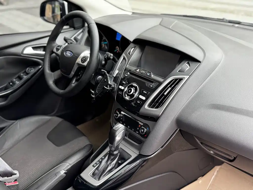 Ford Focus — миниатюра 9