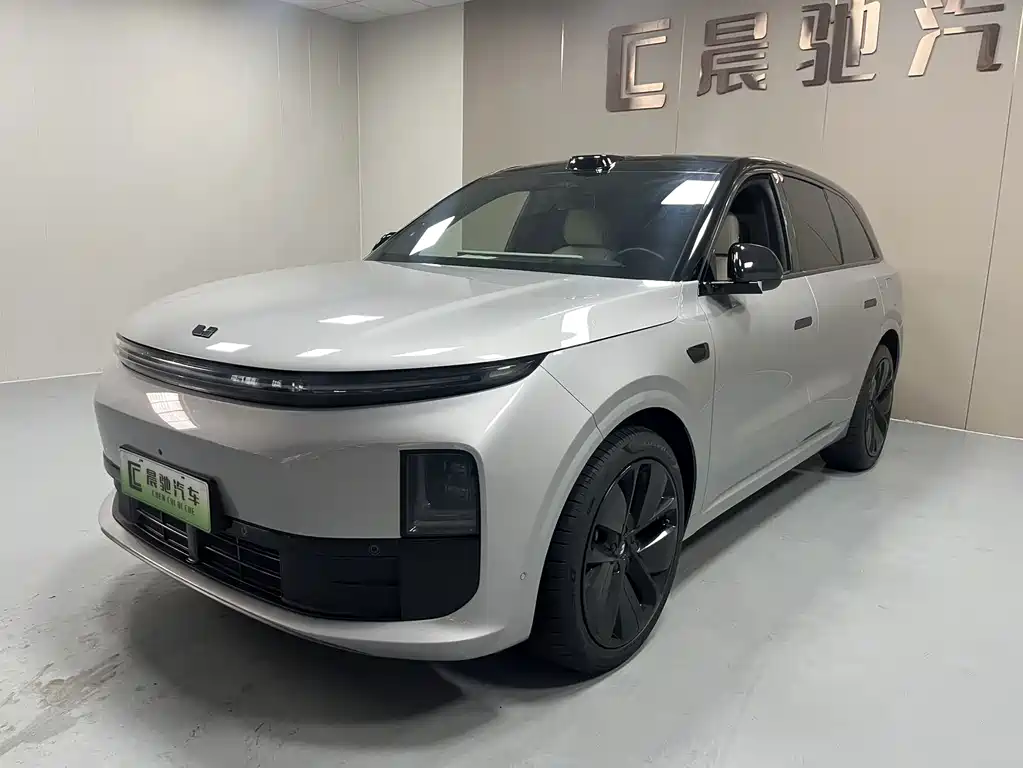 Li Auto L6