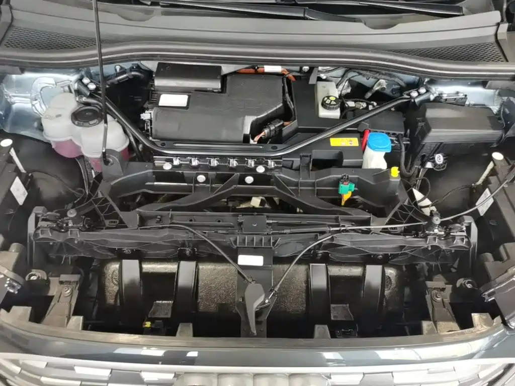 Audi Q4 e-tron — миниатюра 25