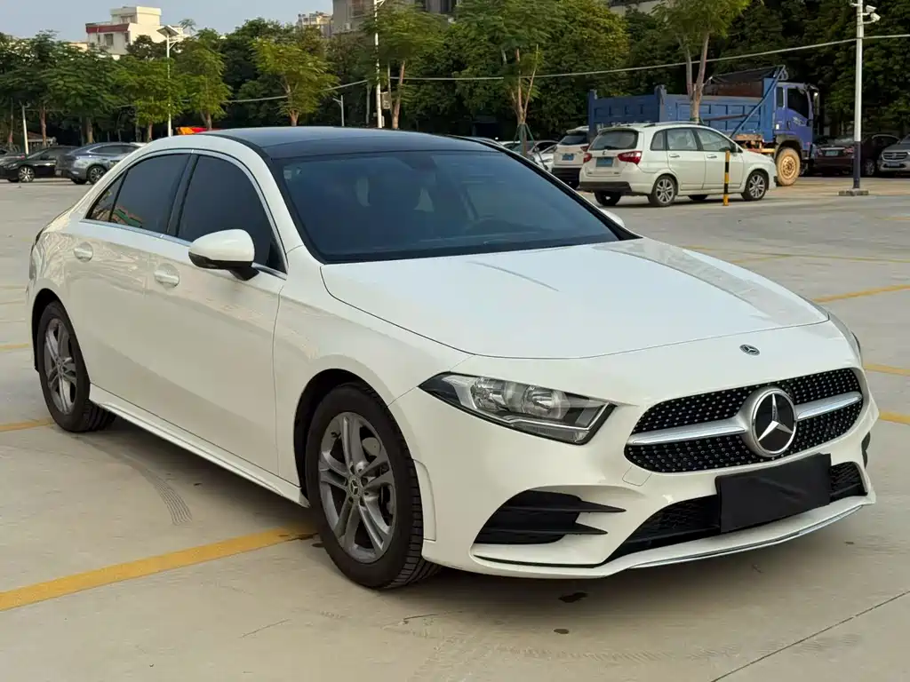 Mercedes-Benz A-Class — миниатюра 3