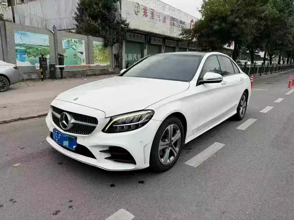 Mercedes-Benz C-Class 2021