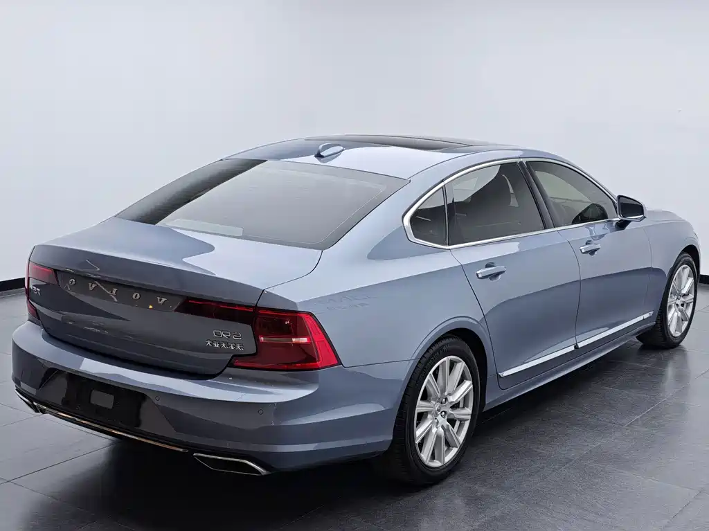 Volvo S90 — миниатюра 6