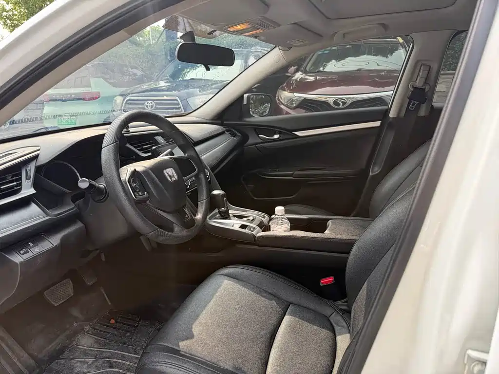 Honda Civic - фото 7