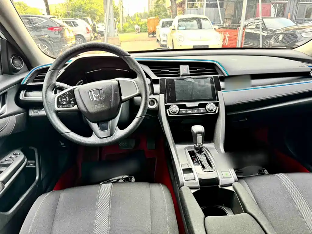Honda Civic — миниатюра 8