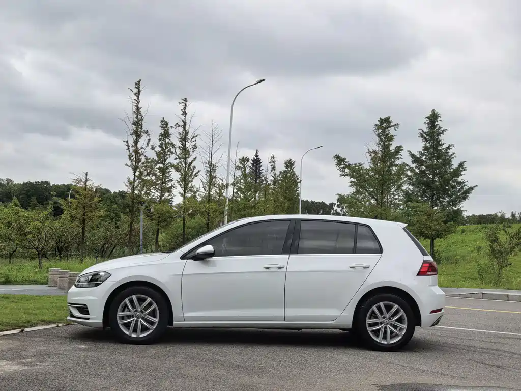 Volkswagen Golf — миниатюра 13