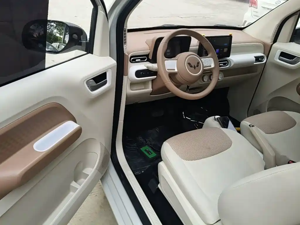 Wuling MINIEV — миниатюра 16