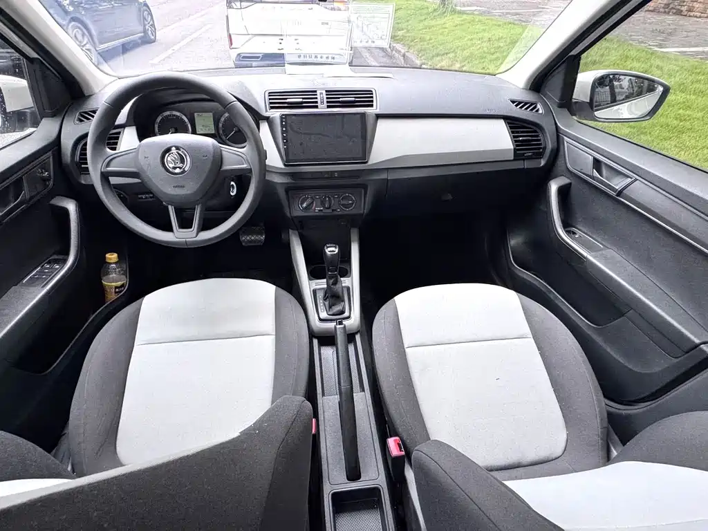 Skoda Fabia — миниатюра 3