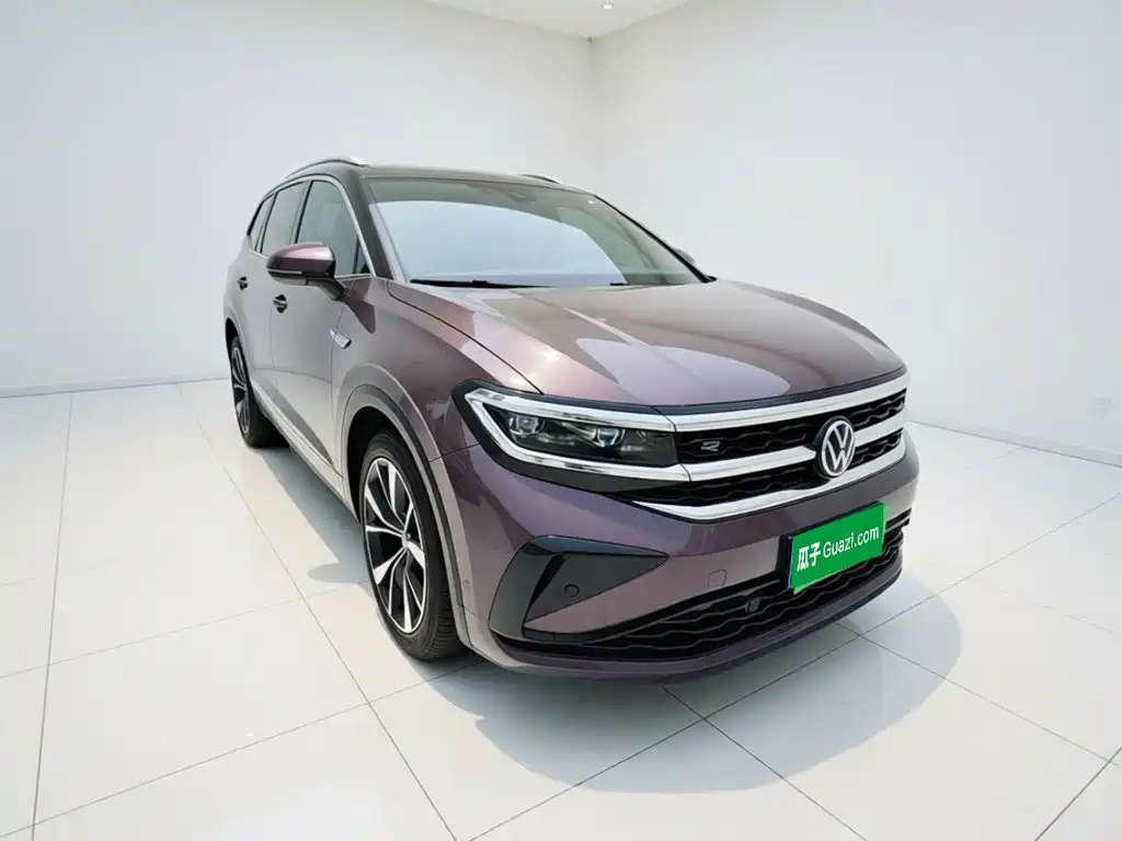 Volkswagen Viloran 2021 380TSI R-Line