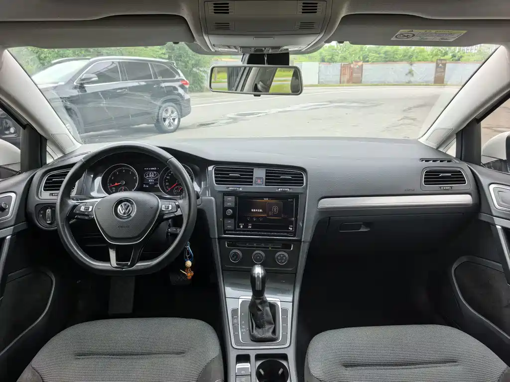 Volkswagen Golf — миниатюра 6